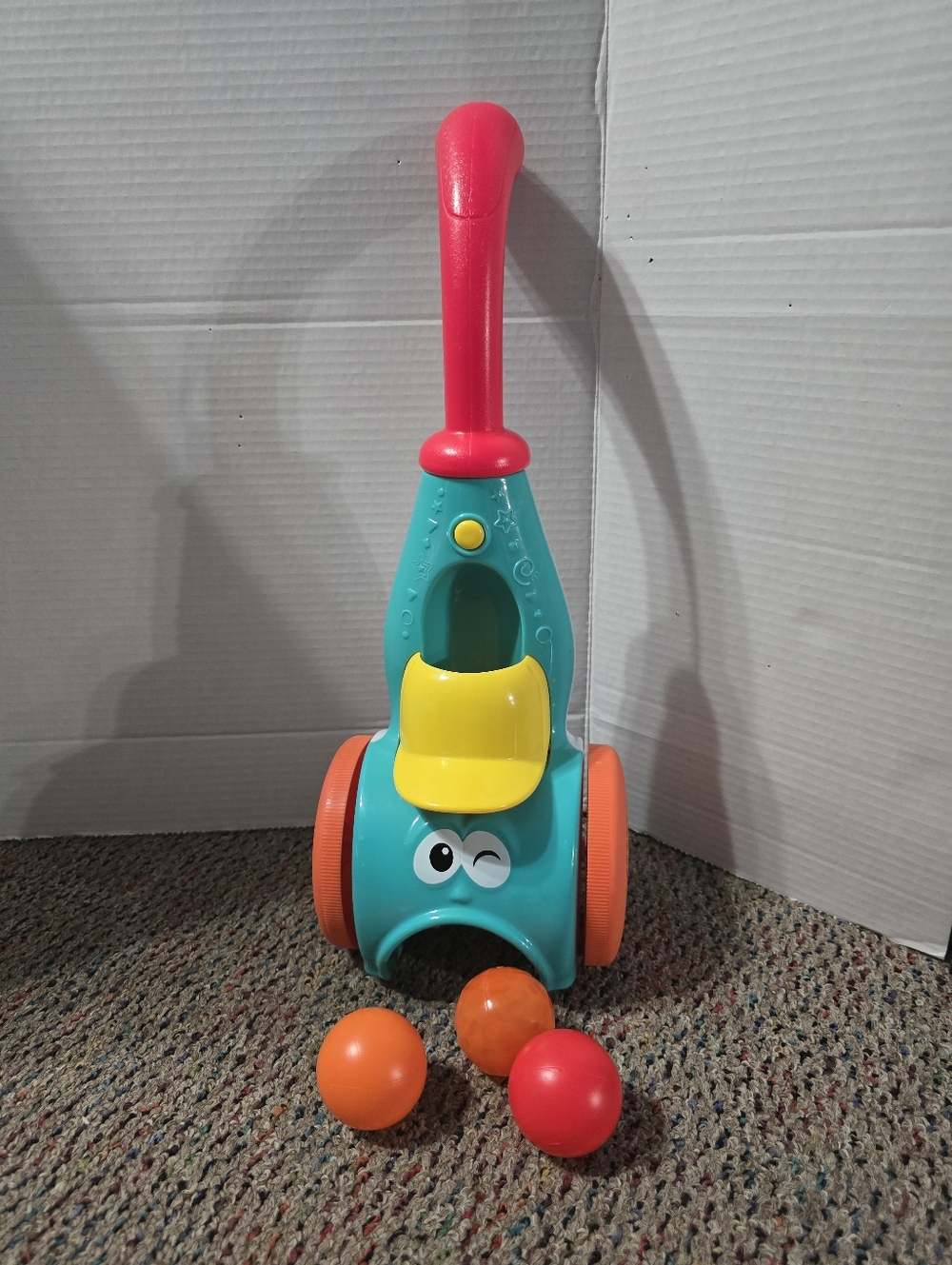 Playgo Toys Scoop-a-ball Launcher Vacuum Pretend Play Teal Face Hat Sound Toy